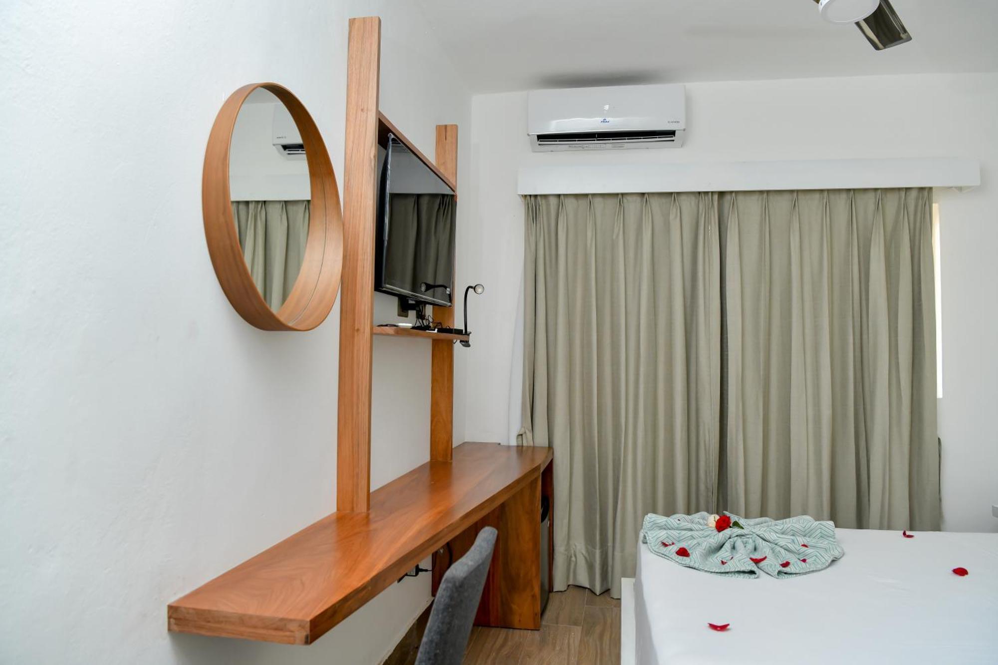 Hotel Honky Tonk Colonial à Saint-Domingue Extérieur photo